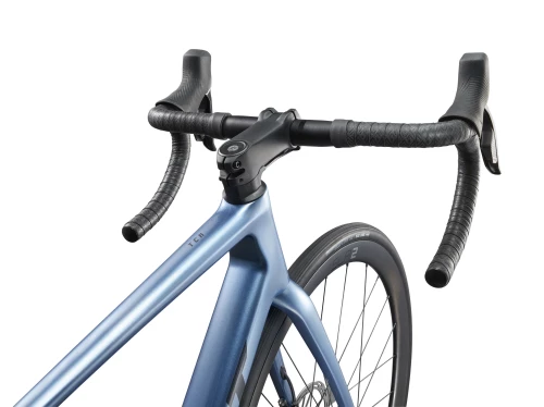 Giant TCR Advanced 0 AXS Frost Silver