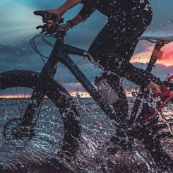 Blackburn Dayblazer 1500 USB-C