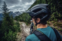 Abus Cliffhanger helmet